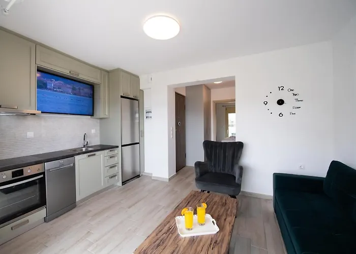 Mpm Apartment Nikiana